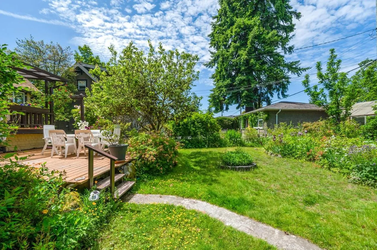 A Picturesque Home Surrounded By Flowers Vancouver